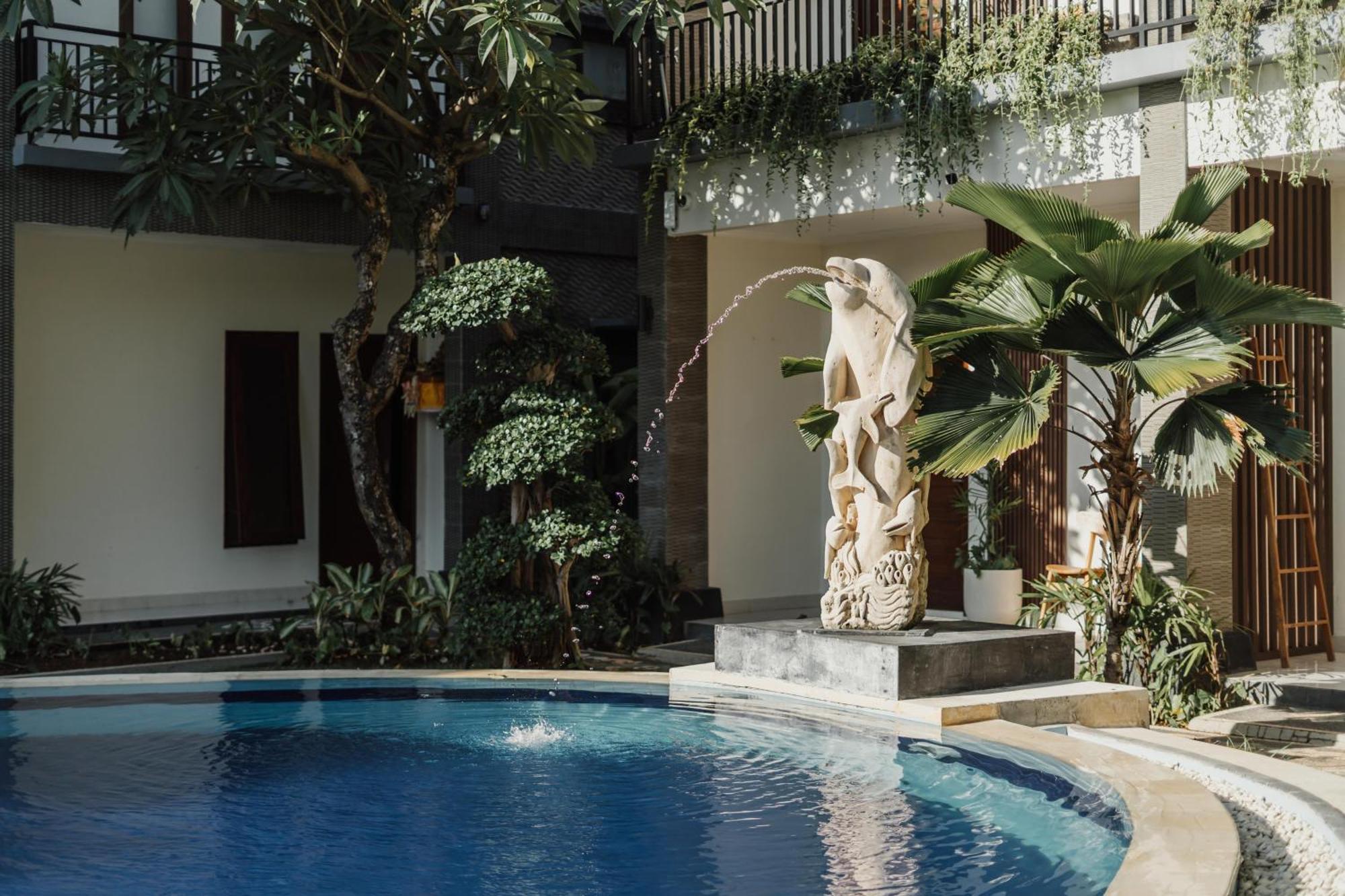 You Suite Seminyak Легиан Екстериор снимка