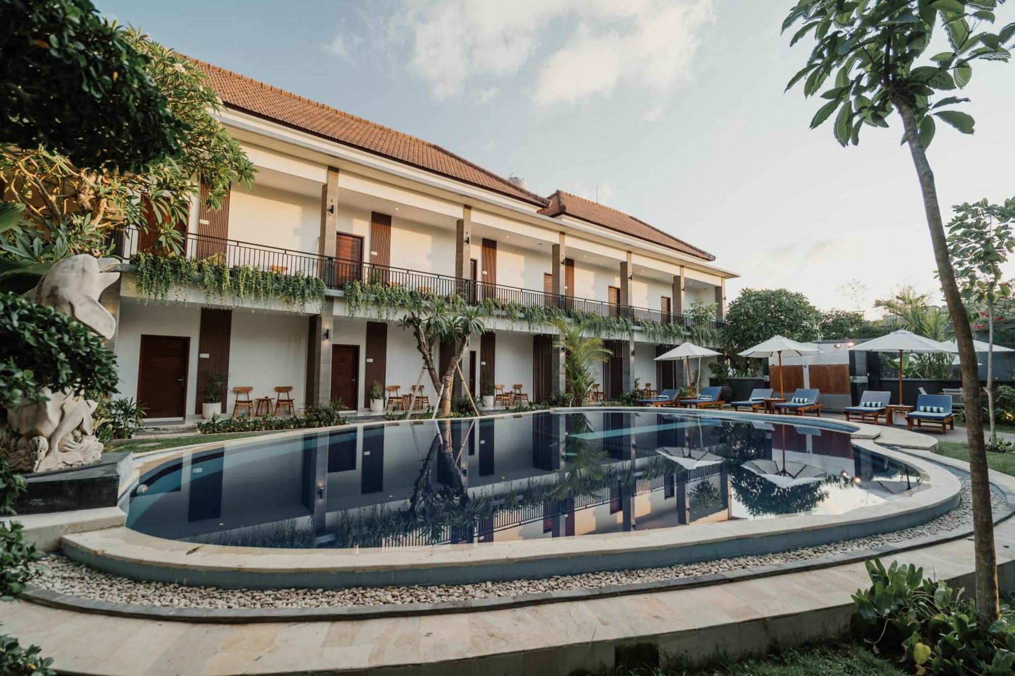 You Suite Seminyak Легиан Екстериор снимка
